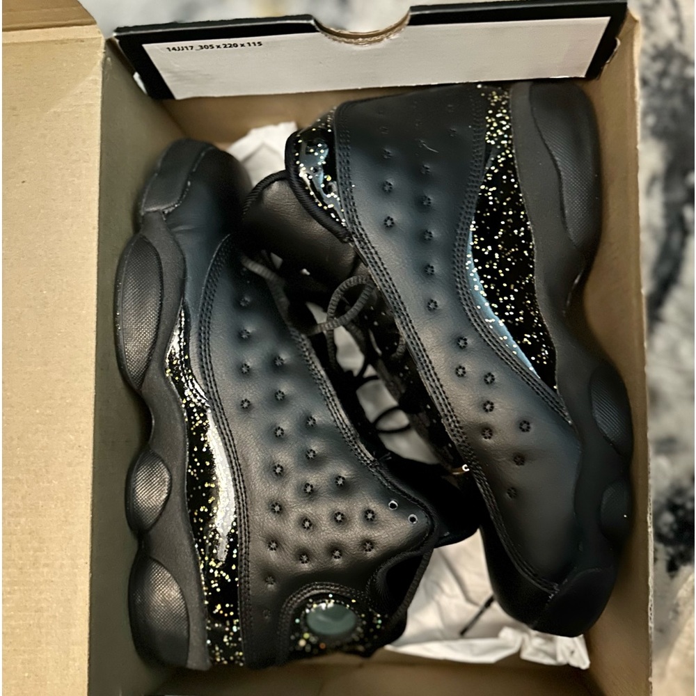 Never worn outside of being tried on.